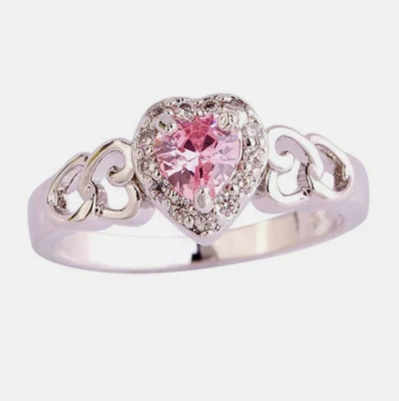 New Heart Shaped Pink Sapphire Silver Ring. - Picture 1 of 3